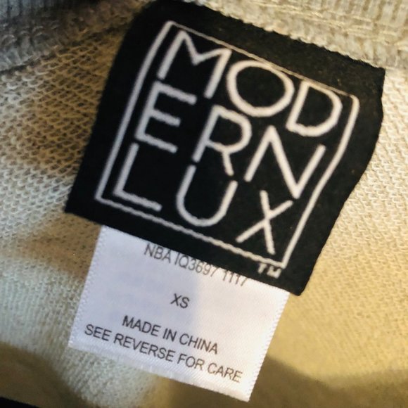 TOUCHDOWN Cropped Sweatshirt - Picture 5 of 5